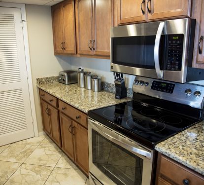 Large kitchen with everything you need for that gourmet meal!