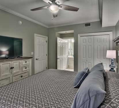 Large second master bedroom. 