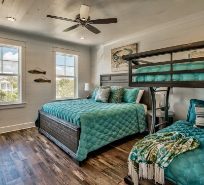 Family Rm King PLUS twin bunks, private bathroom tub/shower combo, King #5