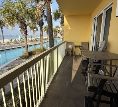 High Boy Table &amp; Chairs for best ocean views!