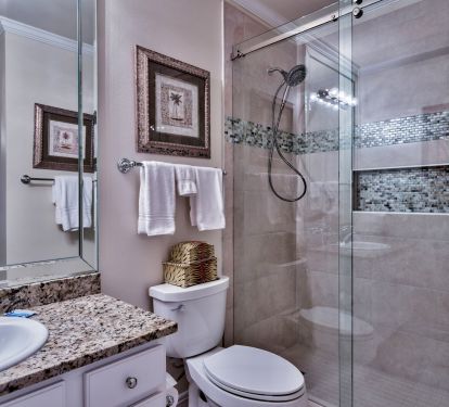 Queen Bedroom Bathroom 