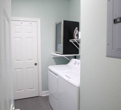 New washer/dryer with new 2nd fridge for 120+drinks