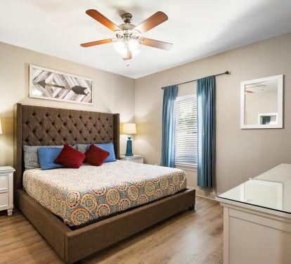 King suite with private bathroom