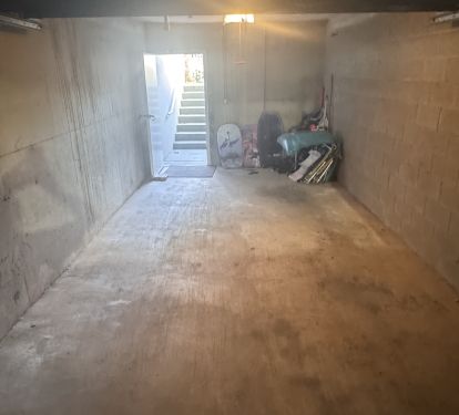 Our private garage with beach chairs, umbrellas and some beach toys