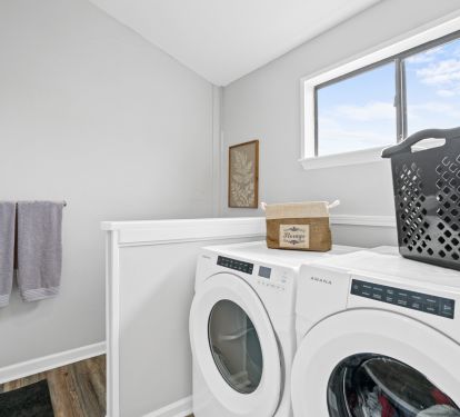 Full Size Washer and Dryer