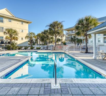 Pool area