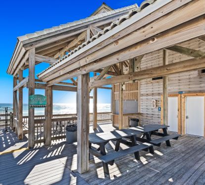 Private pavilion w/restrooms, seasonal snack shack, and outdoor shower heads.