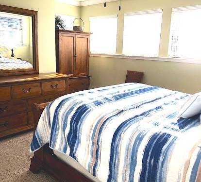 Gulf Front Upstairs Private Master Retreat with Full Bath and TV