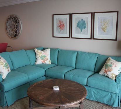 The living room: charming coastal theme throughout