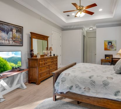 BR 1 the master has king &amp; twin sofa bed, plus bathroom suite