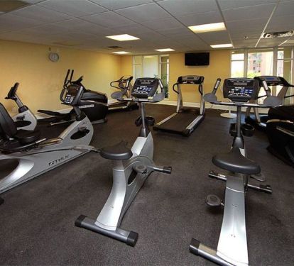 Well equipped, onsite workout room
