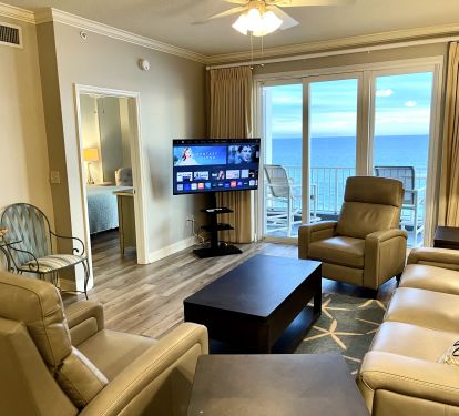 Living Area - Unit 610 Inn at Crystal Beach