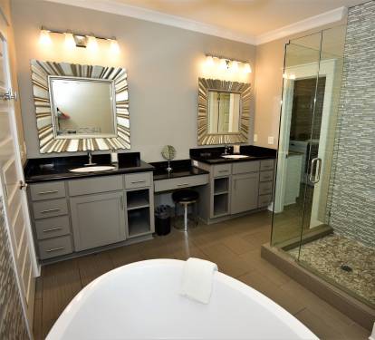 3RD FLOOR KING MASTER EN-SUITE