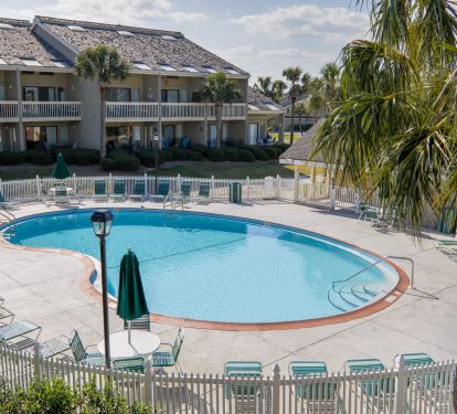 Lakefront pool