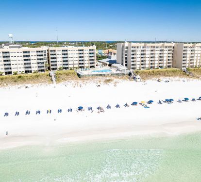 Directly on the Beach!