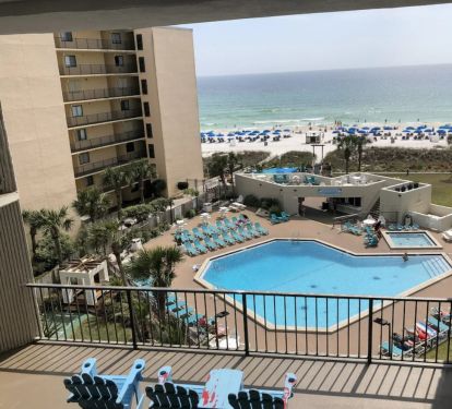 Prime Location &ndash; Walk to Dining