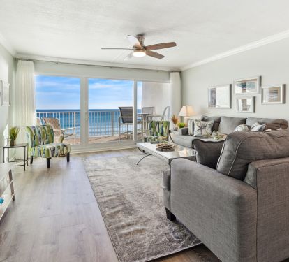 Living rom with a great view!