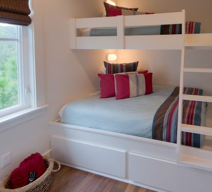 2nd Level Bunk Room With Twin Over Queen Beds