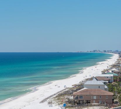 YOU CAN SEE ALL THE WAY TO DESTIN FROM THIS UNIT