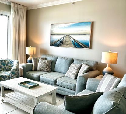 There's a seat for everyone in our Gulf front living room! 
