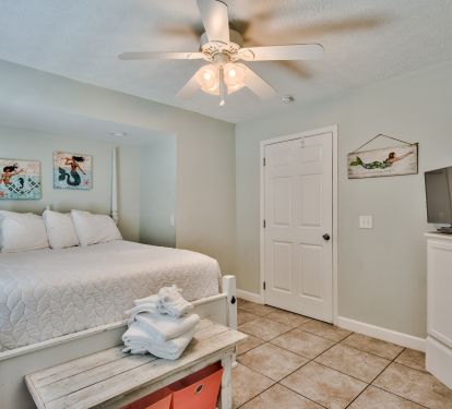 1st Level Queen Suite