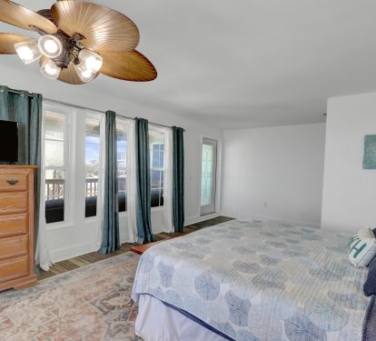 Upper Level Primary Bedroom (King)