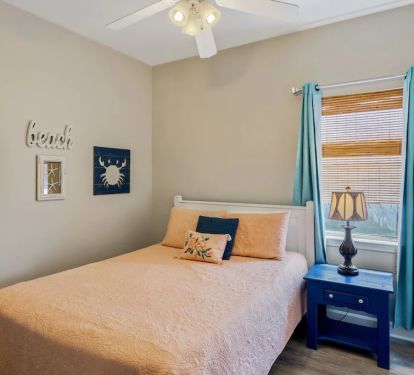 Second level Double Bedroom. TV with cable not pictured. 