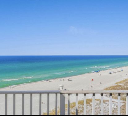 Beautiful views for miles from the balcony and masterbedroom.