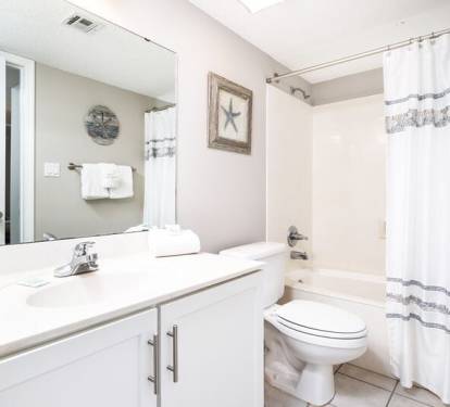 Guest Bath - 
Gulf Dunes 413 Fort Walton Beach Okaloosa Island Vacation Rentals