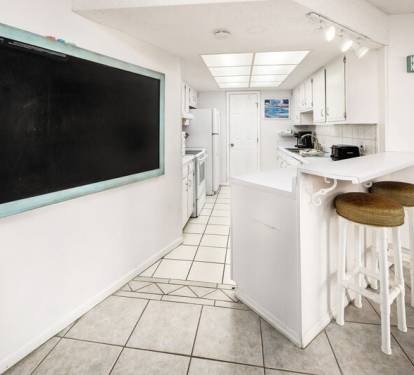 Kitchen - 
El Matador Resort, Okaloosa Island Fort Walton Beach Vacation Rentals