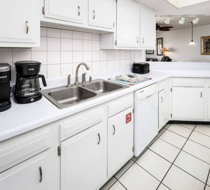 Kitchen - 
El Matador Resort, Okaloosa Island Fort Walton Beach Vacation Rentals