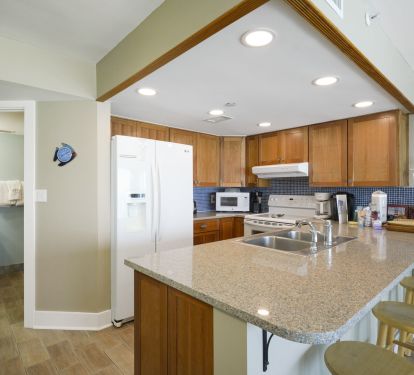 Modern kitchen with breakfast bar seating