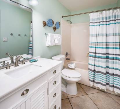 Guest Bathroom - 
Gulf Dunes 609 Fort Walton Beach Okaloosa Island Vacation Rentals