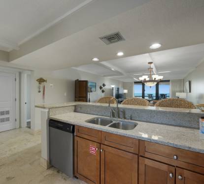 Full kitchen with Gulf Views