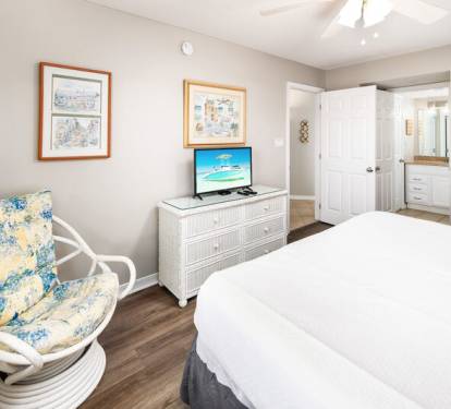 Guest Bedroom - 
Gulf Dunes Resort Unit 108 Okaloosa Island Fort Walton Beach FL