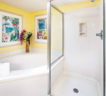 Master Bathroom - Gulf Dunes Resort Unit 117 Okaloosa Island Fort Walton Beach Vacation Condos by Sunset Resort Rentals