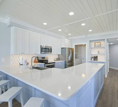 Remodeled, updated, stunning kitchen!