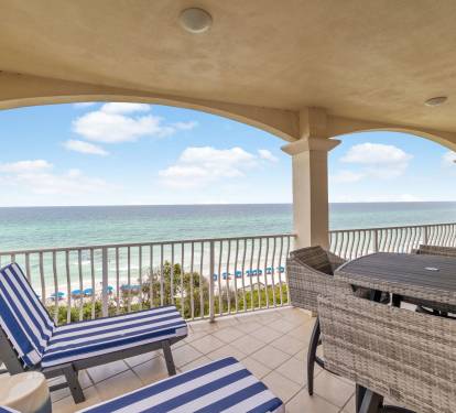 Corner Balcony with Panoramic Gulf Views!