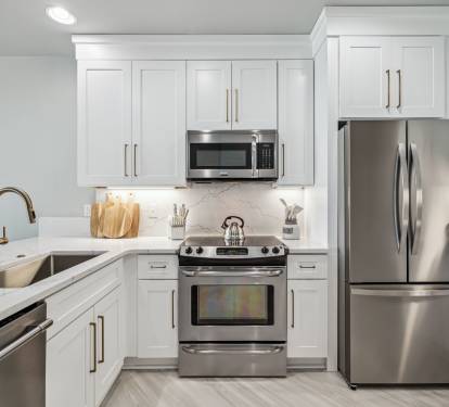 Fully Equipped Chef's Kitchen