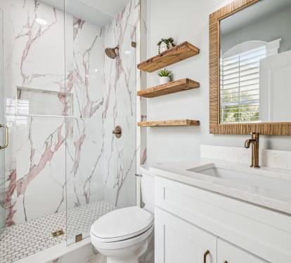 Kiing Guest En-Suite - Single Vanity & Walk-In Shower