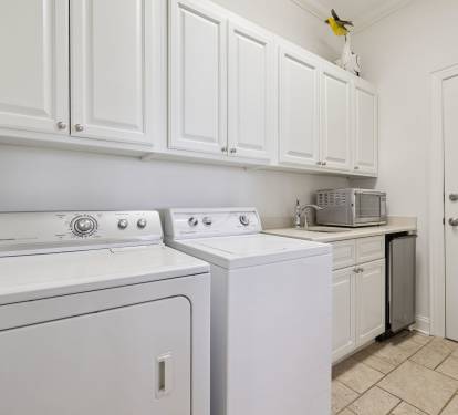 Full Size Washer & Dryer + Mini Fridge!