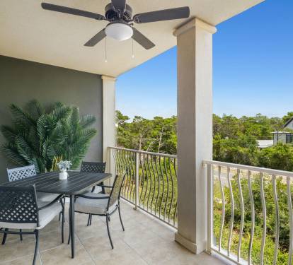 Enjoy Al Fresco Dining on the Balcony for 4!