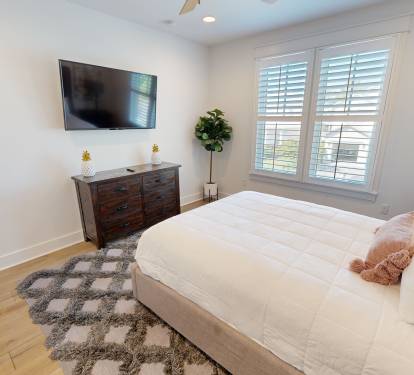 Guest Bedroom 2 (2nd Floor)