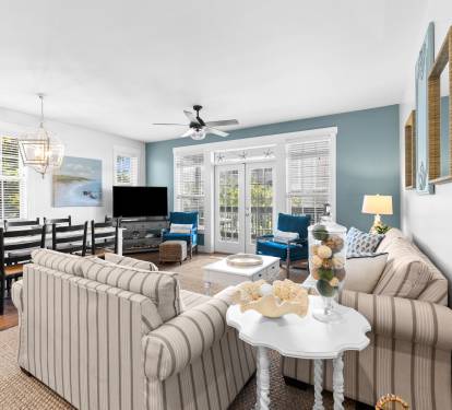 Spacious Living Area with Ample Seating