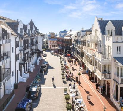 Explore the Shops & Restaurants in Rosemary Beach!