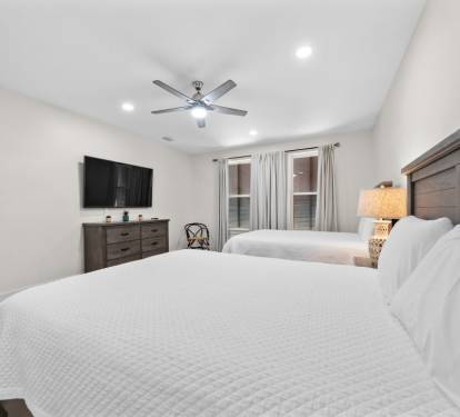 Lil J's Getaway Bedroom 2