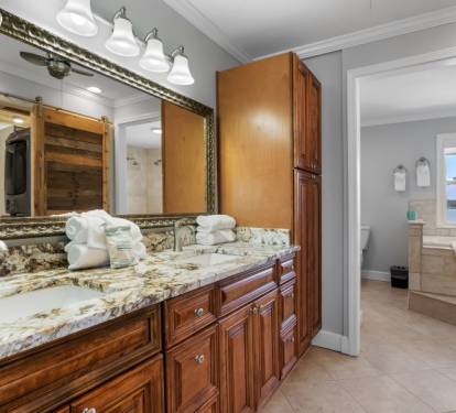 Laguna Beach Daze Primary Bathroom