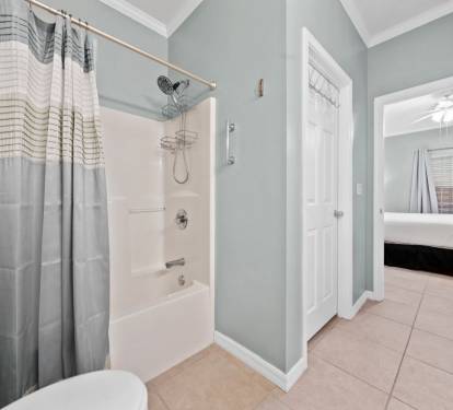 15 OB Villas Dockside Primary Bathroom