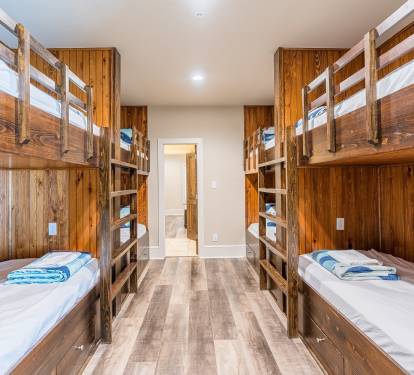 Summer Salt East Bedroom 3 Bunkroom