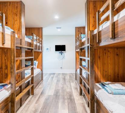 Summer Salt East Bedroom 3 Bunkroom